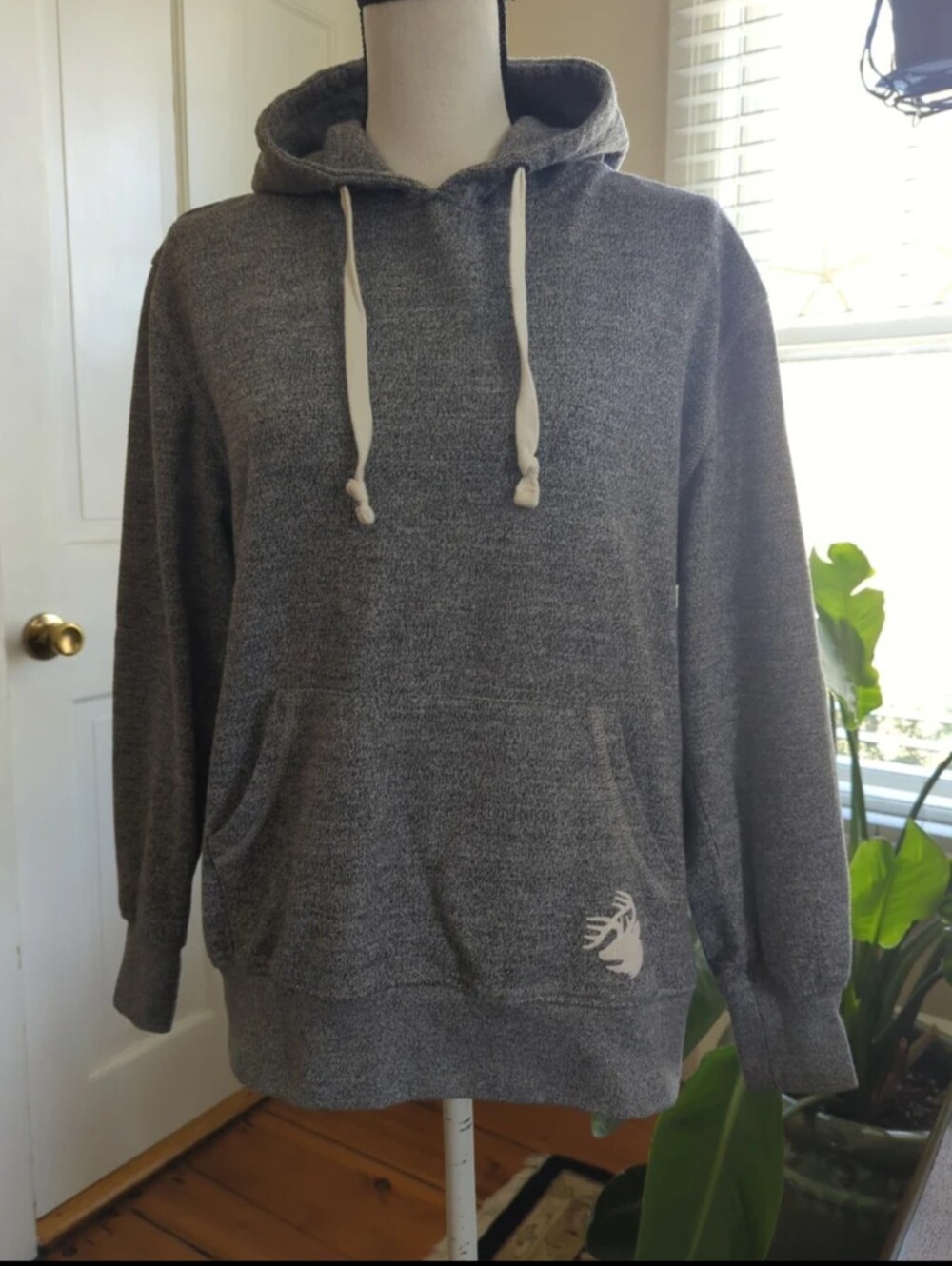 Legendary Whitetails Womens Switchback Hoodie Size Medium NWOT